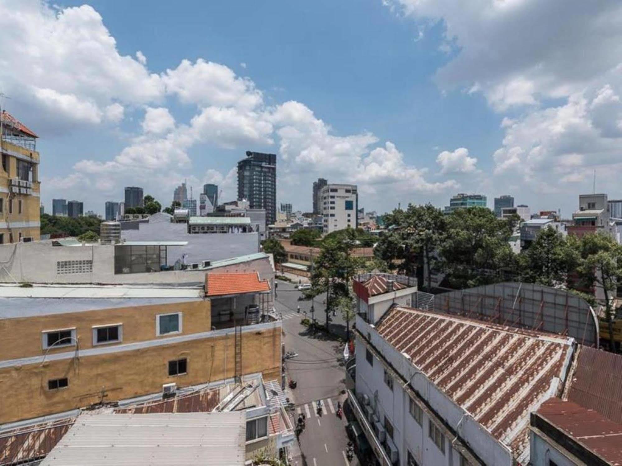 ホテル Saigon Odyssey House ホーチミン市 エクステリア 写真